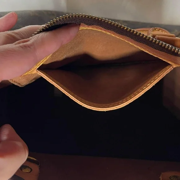 LV Speedy Monogram 30 - Picture 8 of 10